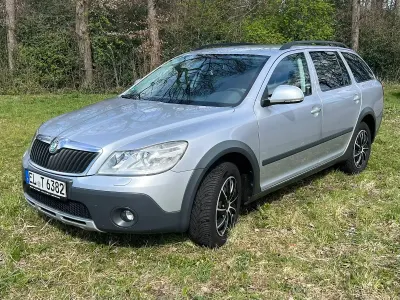 Gebraucht Skoda Octavia 140 PS (102 kW) 2012 Silber Kombi