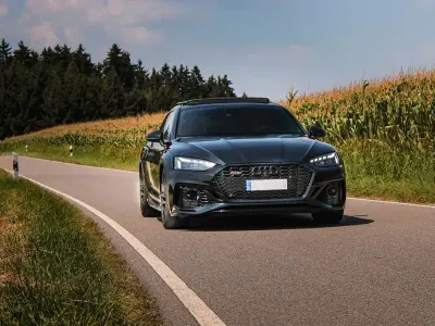 Gebraucht Audi RS5 Sportback Sport 450 PS (330 kW) 2024 Schwarz Limousine