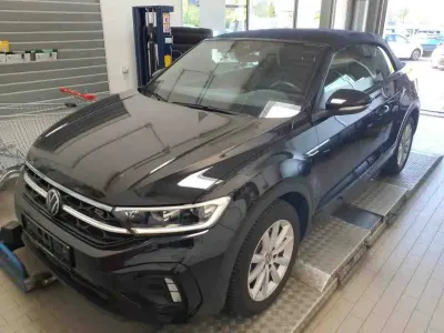 Begagnad VW T-Roc Style 150 HK (110 kW) 2022 SUV