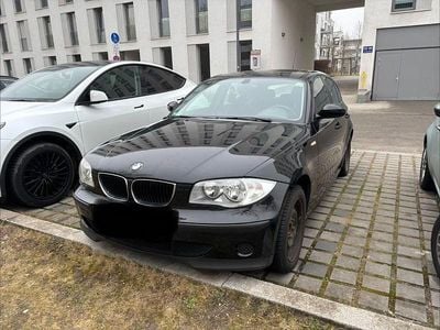 Gebraucht BMW 116 122 PS (89 kW) 2005 Schwarz Kleinwagen