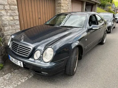 Gebraucht Mercedes CLK430 Elegance 279 PS (205 kW) 2000 Schwarz Coupé