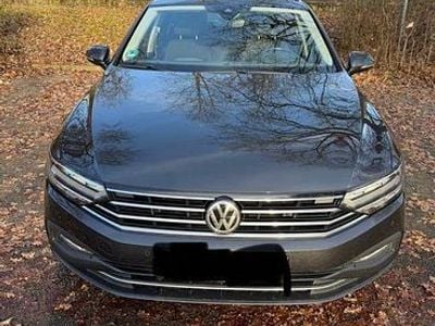 Gebraucht VW Passat Business 150 PS (110 kW) 2019 Grau Kombi