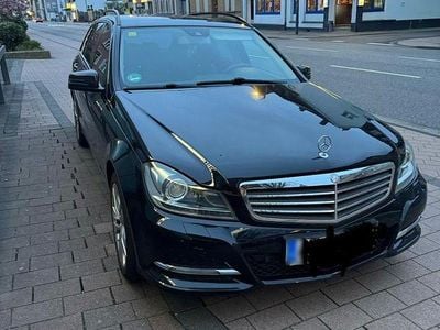 Gebraucht Mercedes C180 120 PS (88 kW) 2014 Schwarz Kombi