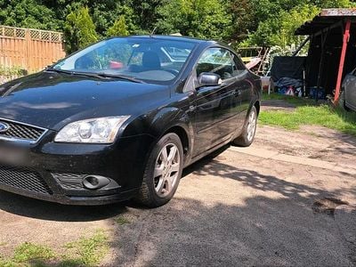 Usado Ford Focus Cabriolet 101 HP (74 kW) 2007 Preto Cabrios
