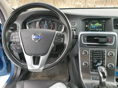 Gebraucht Volvo V60 280 PS (205 kW) 2015 Blau Kombi