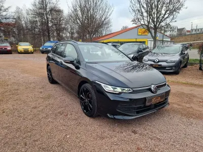 Gebraucht VW Golf VIII Goal 116 PS (85 kW) 2024 Schwarz Kombi
