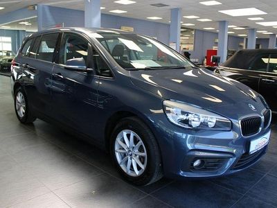 Blau Gebraucht 2015 BMW 218 Advantage Kombi | 12.480 € (Etwas zu teuer)