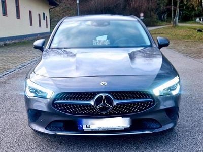 Gebraucht Mercedes CLA180 136 PS (100 kW) 2021 Grau Limousine