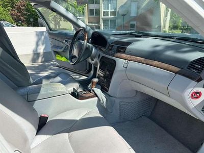 Usata Mercedes S320 224 CV (164 kW) 1999 Grigio Berlina