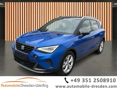 Używany Seat Arona FR 95 KM (69 kW) 2025 Niebieski SUV