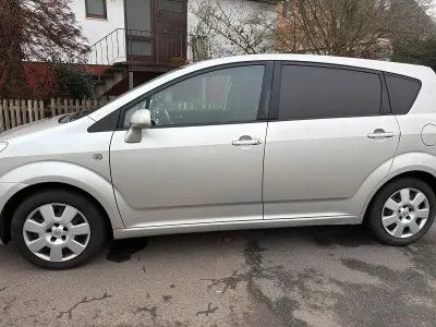 Gebraucht Toyota Corolla Verso 129 PS (94 kW) 2006 Silber Van / Kleinbus
