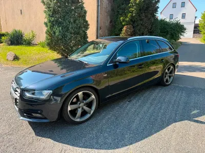 Gebraucht Audi A4 S-Line 170 PS (125 kW) 2012 Blau Kombi
