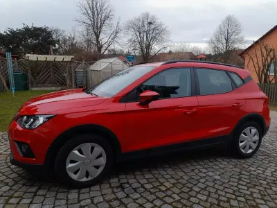 Begagnad Seat Arona Style 95 HK (69 kW) 2020 Röd SUV