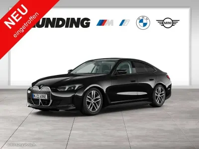 Neu BMW i4 Sport Line 210 kW (286 PS) 2026 Schwarz Limousine