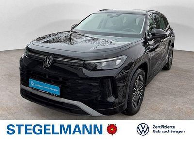 Grenadillschwarz metallic Gebraucht 2025 VW Tayron Life SUV | 36.990 €