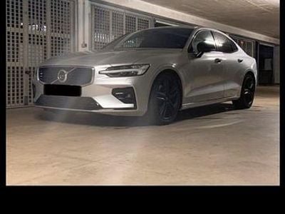 Begagnad Volvo S60 R-Design 190 HK (139 kW) 2019 Silver Sedan