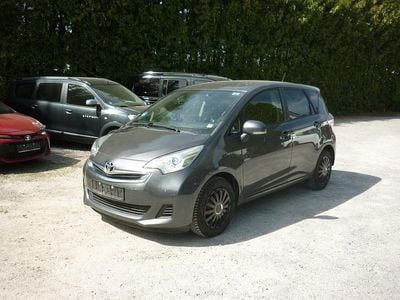 Usata Toyota Verso-S Life 99 CV (72 kW) 2015 Grigio Monovolume