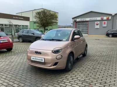 Second-hand Fiat 500e Icon 86 kW (118 CP) 2022 Auriu Berlinǎ