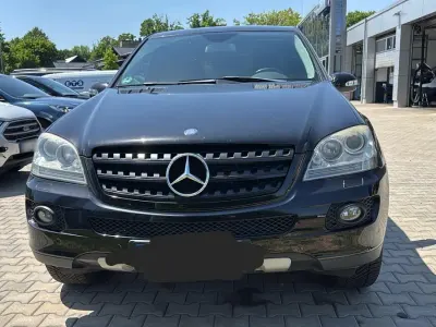 Gebraucht Mercedes ML280 190 PS (139 kW) 2008 Schwarz SUV