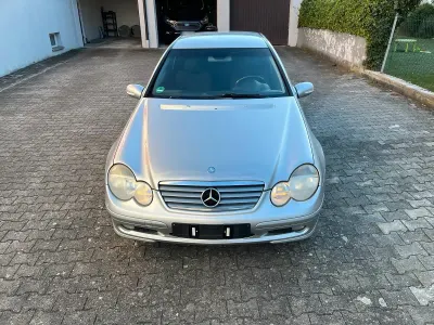 Usata Mercedes CLC180 143 CV (105 kW) 2002 Grigio Utilitaria