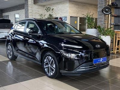 Gebraucht Hyundai Kona Select 100 kW (136 PS) 2021 Schwarz SUV
