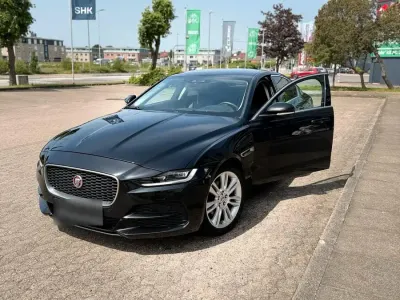 Gebraucht Jaguar XE 180 PS (132 kW) 2019 Schwarz Limousine