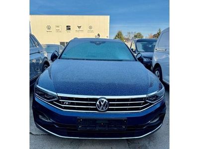 Blau Gebraucht 2020 VW Passat Elegance Kombi | 29.950 € (Etwas zu teuer)