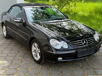 Gebraucht Mercedes CLK320 Avantgarde 218 PS (160 kW) 2004 Schwarz Cabrio