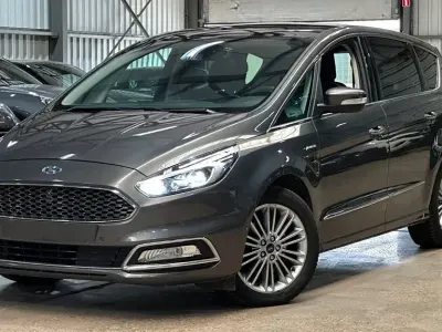 Gebraucht Ford S-MAX Vignale 179 PS (131 kW) 2017 Grau Van / Kleinbus