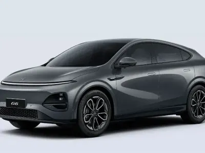 Neu XPENG G6 217 kW (296 PS) 2026 Grau SUV