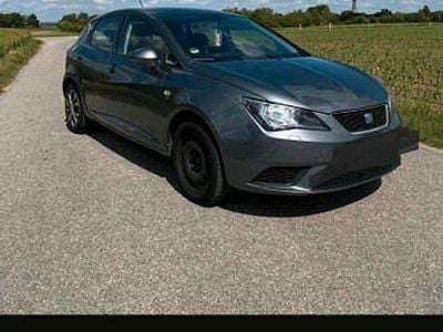 Grau Gebraucht 2013 Seat Ibiza Style Limousine | 7.500 € (Fairer Preis)