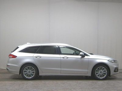 Second-hand Ford Mondeo Titanium 150 CP (110 kW) 2022 Argintiu Break