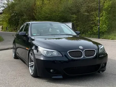 Begagnad BMW 550 M Sport 367 HK (269 kW) 2007 Blå Sedan