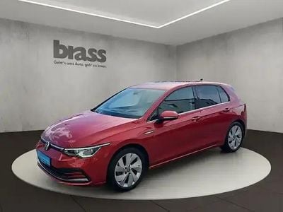 Gebraucht VW Golf VIII Style 150 PS (110 kW) 2022 Kings red metallic Limousine
