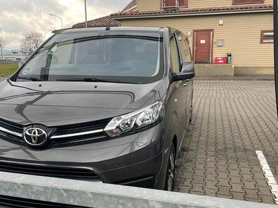 Gebraucht Toyota Proace Verso 144 PS (105 kW) 2021 Grau Kombi