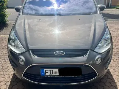 Gebraucht Ford S-MAX Trend 160 PS (117 kW) 2011 Braun Van / Kleinbus