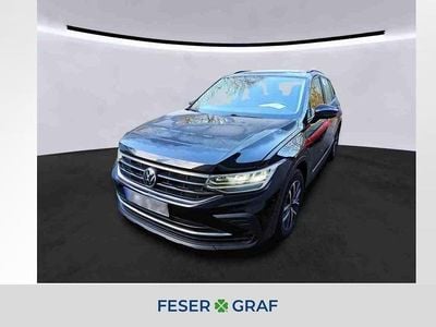 Gebraucht VW Tiguan Life 150 PS (110 kW) 2023 Deep black perleffekt SUV