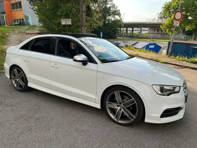 Gebraucht Audi S3 Ambiente 300 PS (220 kW) 2015 Weiß Limousine