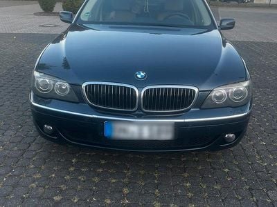 BMW 730