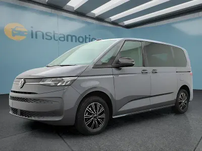 Gebraucht VW Multivan 150 PS (110 kW) 2024 Grau Van / Kleinbus