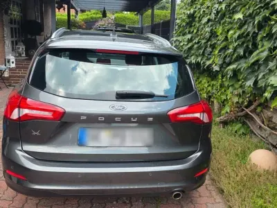 Gebraucht Ford Focus Active 125 PS (91 kW) 2019 Grau Limousine