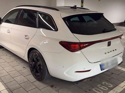 Weiß Gebraucht 2022 Cupra Leon VZ Kombi | 23.499 € (Guter Preis)