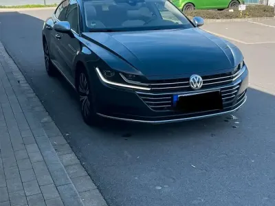 Gebraucht VW Arteon 150 PS (110 kW) 2019 Grau Kleinwagen