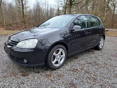 gebraucht VW Golf V "TOUR " 1.6 LIMO