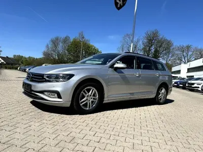 Usata VW Passat Business 122 CV (89 kW) 2021 Argento Station wagon