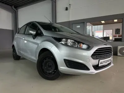 Gebraucht Ford Fiesta Trend 82 PS (60 kW) 2014 Silber Kleinwagen