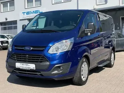 Second-hand Ford Tourneo Custom Trend 131 CP (96 kW) 2017 Albastru Van