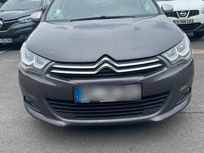 Grau Gebraucht 2015 Citroën C4 Limousine | 4.900 € (Fairer Preis)