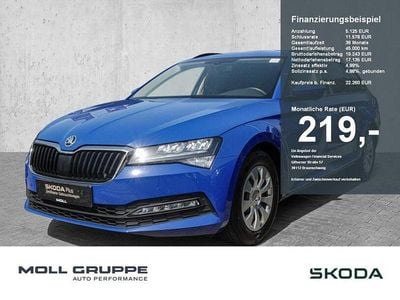 Blau Gebraucht 2022 Skoda Superb Active Kombi | 22.260 € (Superpreis)