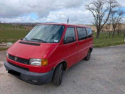 Second-hand VW Transporter 102 CP (75 kW) 2006 Roșu Van